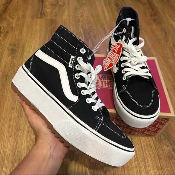 Vans Shoes - VANS filmore tapered black platform lace up shoes sneakers women’s 7.5 new